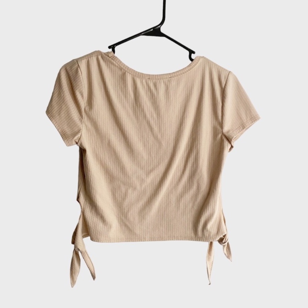 Never wear, cropped medium, great shape, tan color